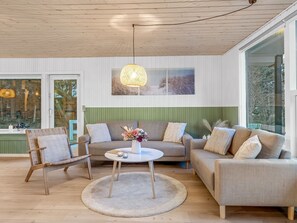 TV, fireplace - "Felicia" -  from the sea by Interhome (Hals)