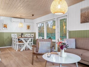 Dining - "Felicia" -  from the sea by Interhome (Hals)