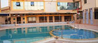 ホテル サムラット