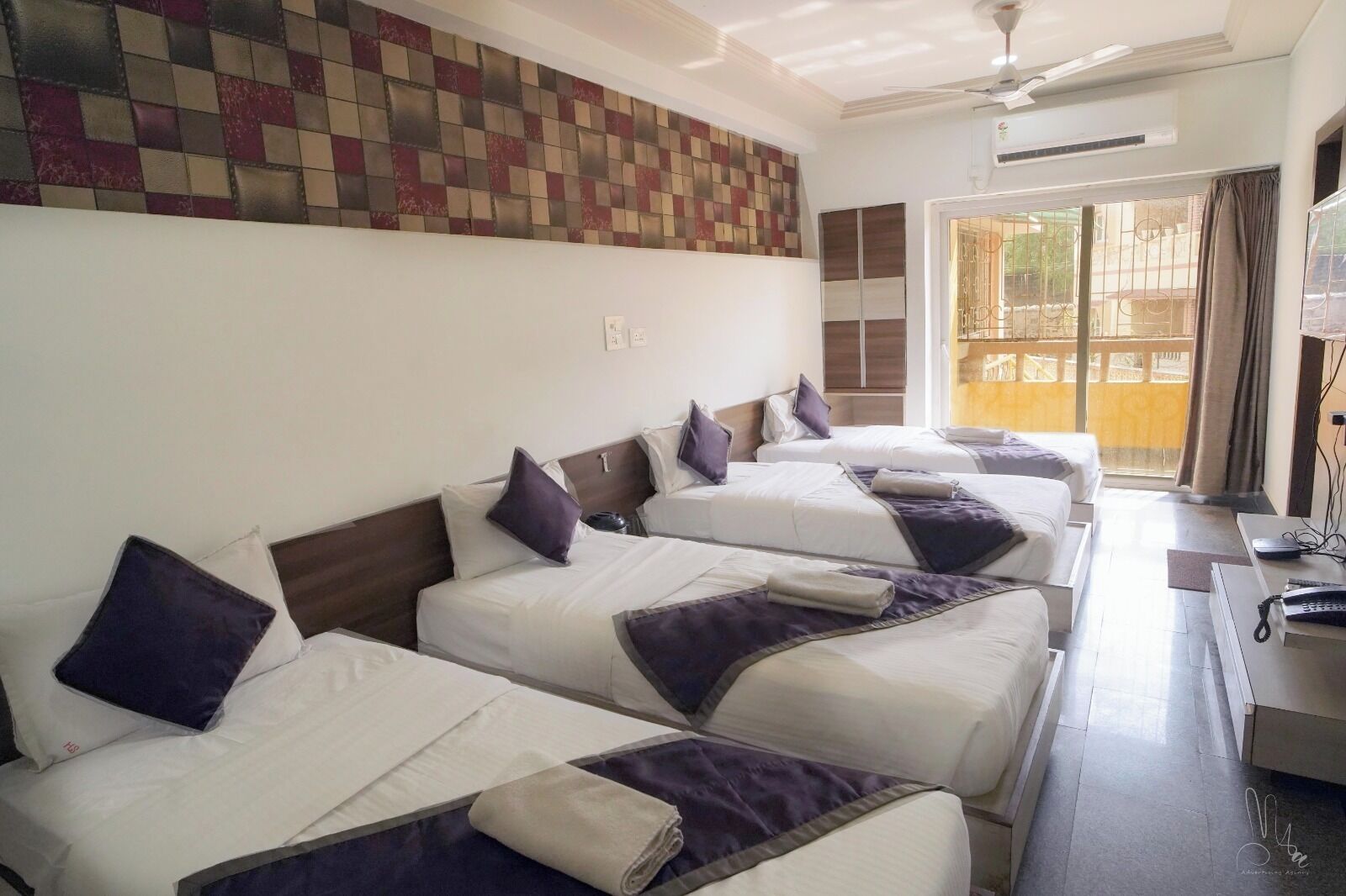 Family Room | Free WiFi