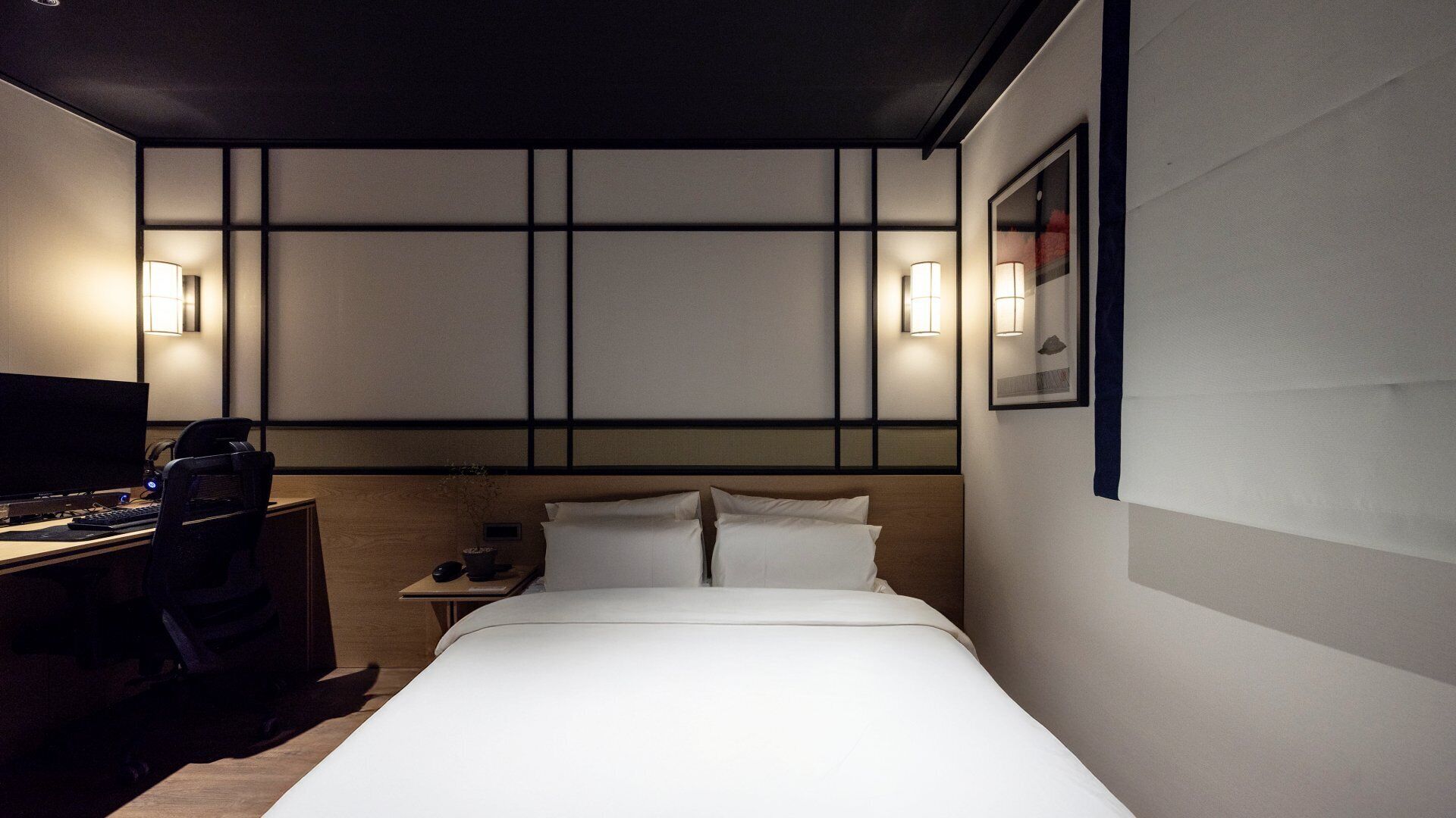 2PC | Premium bedding, individually decorated, free WiFi, bed sheets