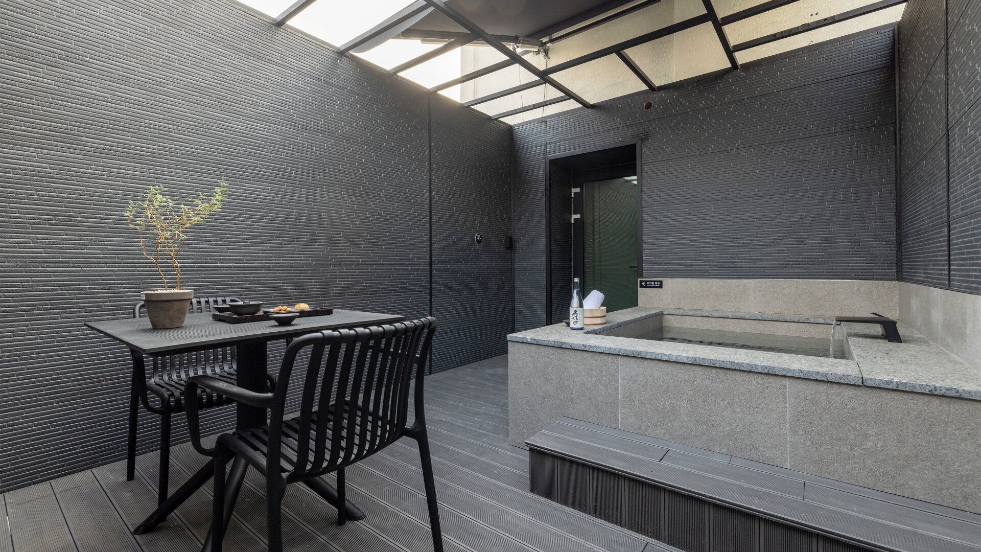 Signature1 | 高档床上用品、特  色装修、免费 WiFi、床单