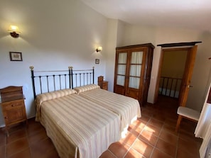 Ferienhaus, 6 Schlafzimmer, Raucher, eigener Pool