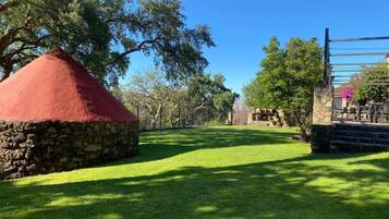 House, 6 Bedrooms, Smoking, Private Pool | Property grounds