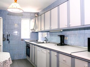 Apartment | Private kitchen - Spacious Mountain Stay for 8 Guests (Monachil)