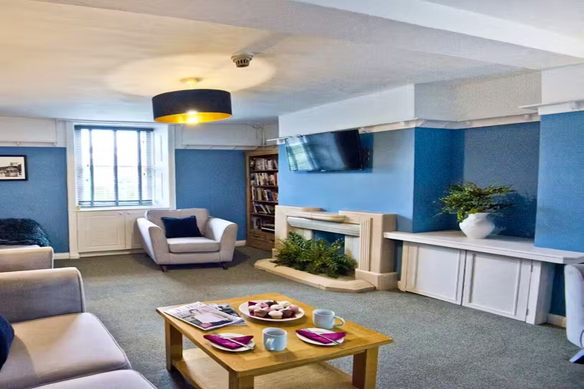 Smart-tv en een open haard