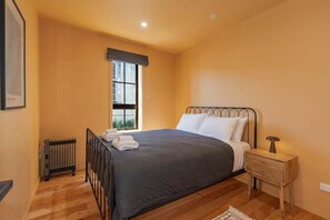 Room - Bridge St Apartment 2 - Nelson City Centre Convenience! (Nelson)