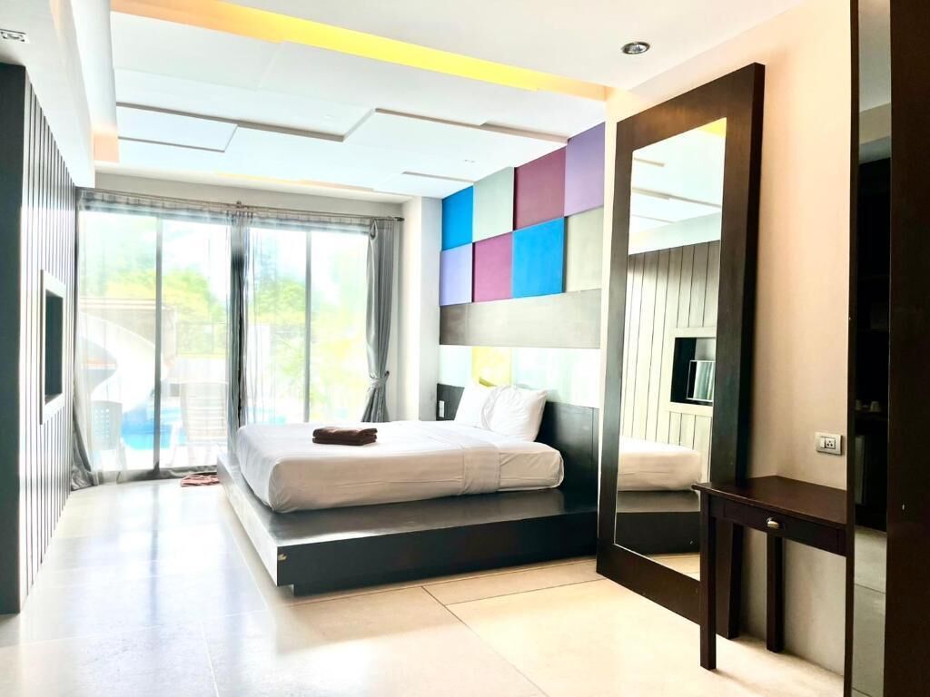 Quarto casal luxo, vista para a piscina | Wi-Fi de cortesia