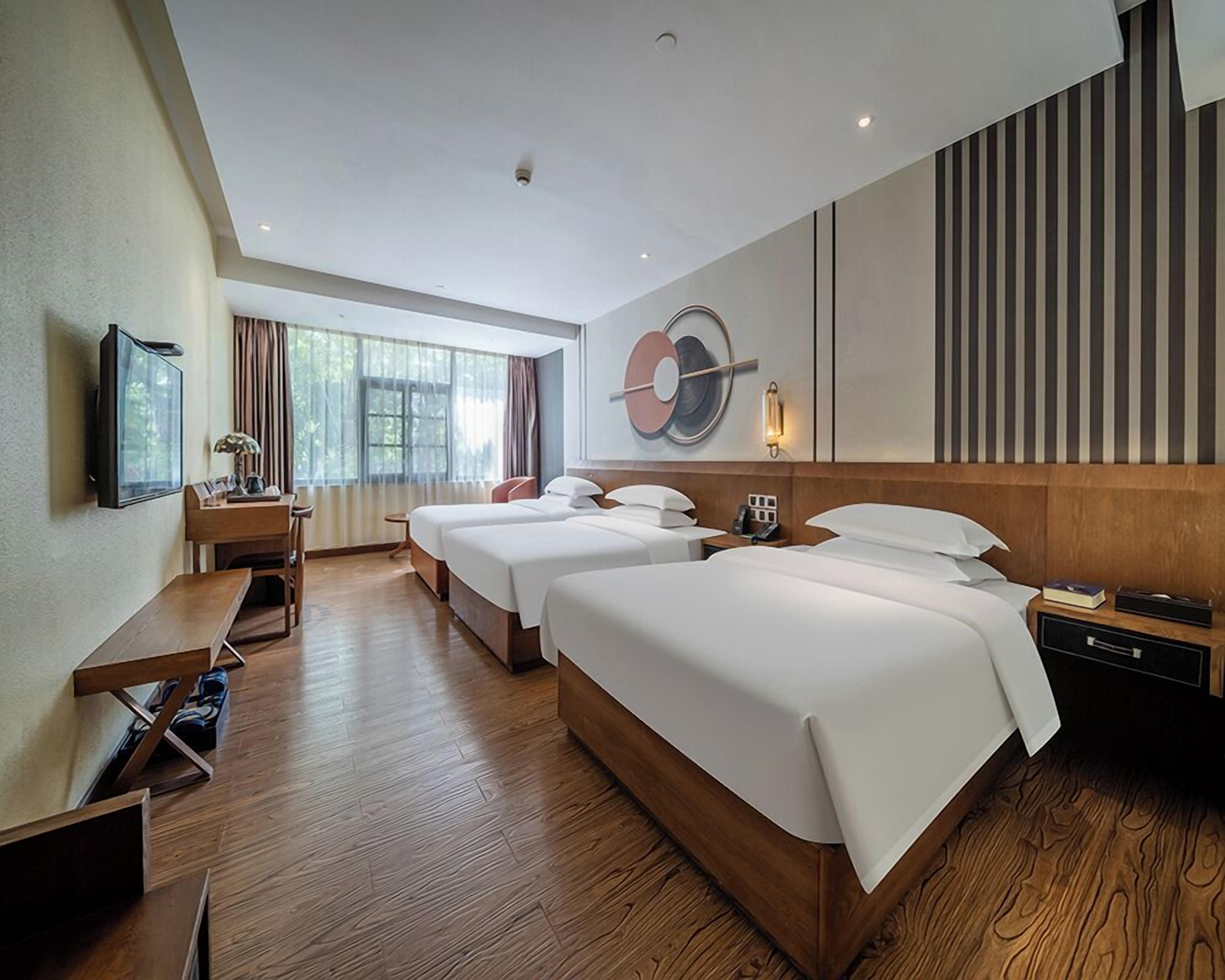 Luxury Triple Room | View from room