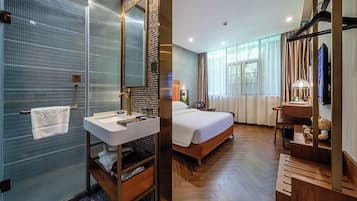 Egyptian cotton sheets, hypo-allergenic bedding, down comforters