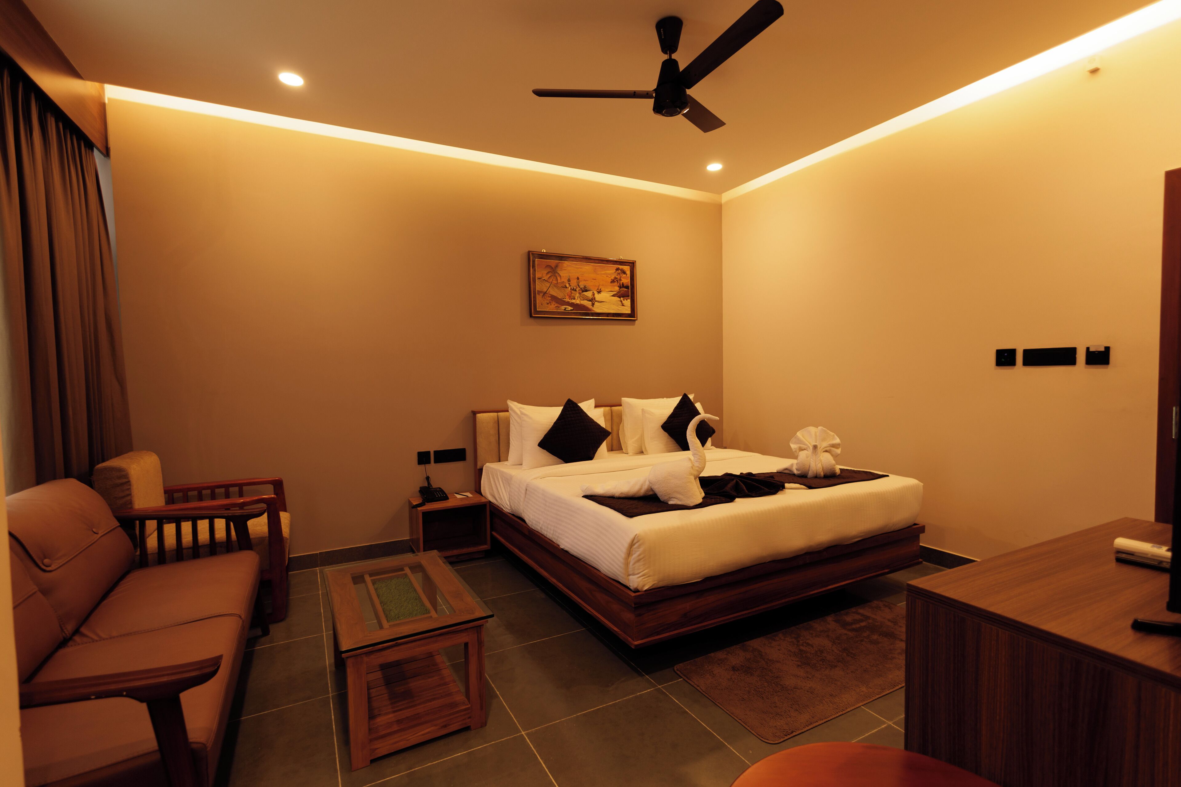 패밀리 쿼드룸, 시내 전망 | 책상, 노트북 작업 공간, 다리미/다리미판, 무료 WiFi