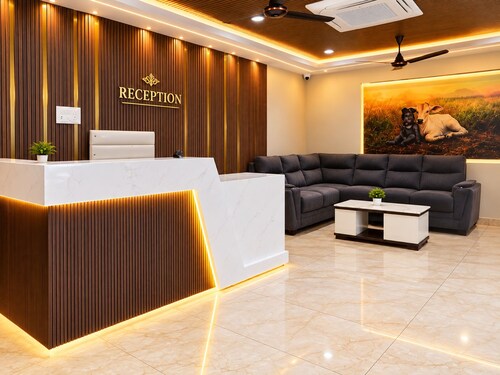 Anand Vihar Hotel