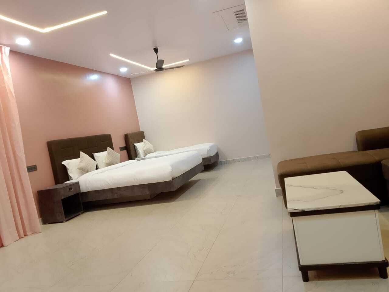 Suite, Balcony | Free WiFi