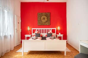 2 quartos, ferros/tábuas de passar roupa, Wi-Fi, roupa de cama