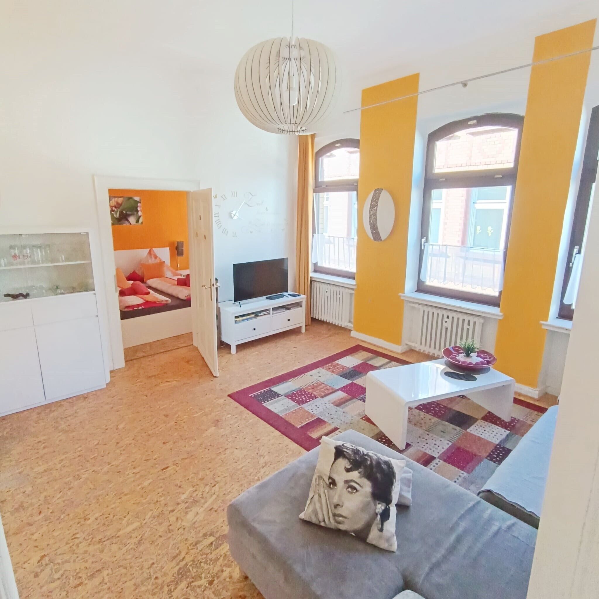 Fernseher, Stereoanlage