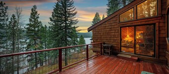 Truckee Cabin Steps to Donner Lake w/ Kayaks, Fireplace & Forest Views