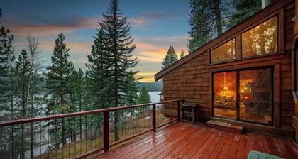 Truckee Cabin Steps to Donner Lake w/ Kayaks, Fireplace & Forest Views