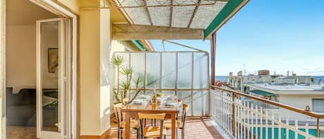 Family Apartment, Multiple Bedrooms (Penthouse Vista Mare E Monti Centro) | Outdoor dining