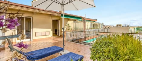 Appartement Familial, plusieurs chambres (Penthouse Vista Mare E Monti Centro) | Terrasse/Patio
