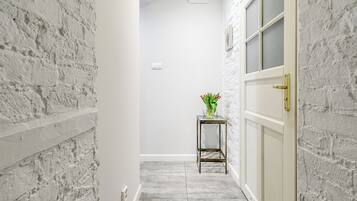 Apartamento Confort, vistas al patio | Cortinas opacas, tabla de planchar con plancha, cunas (de pago)