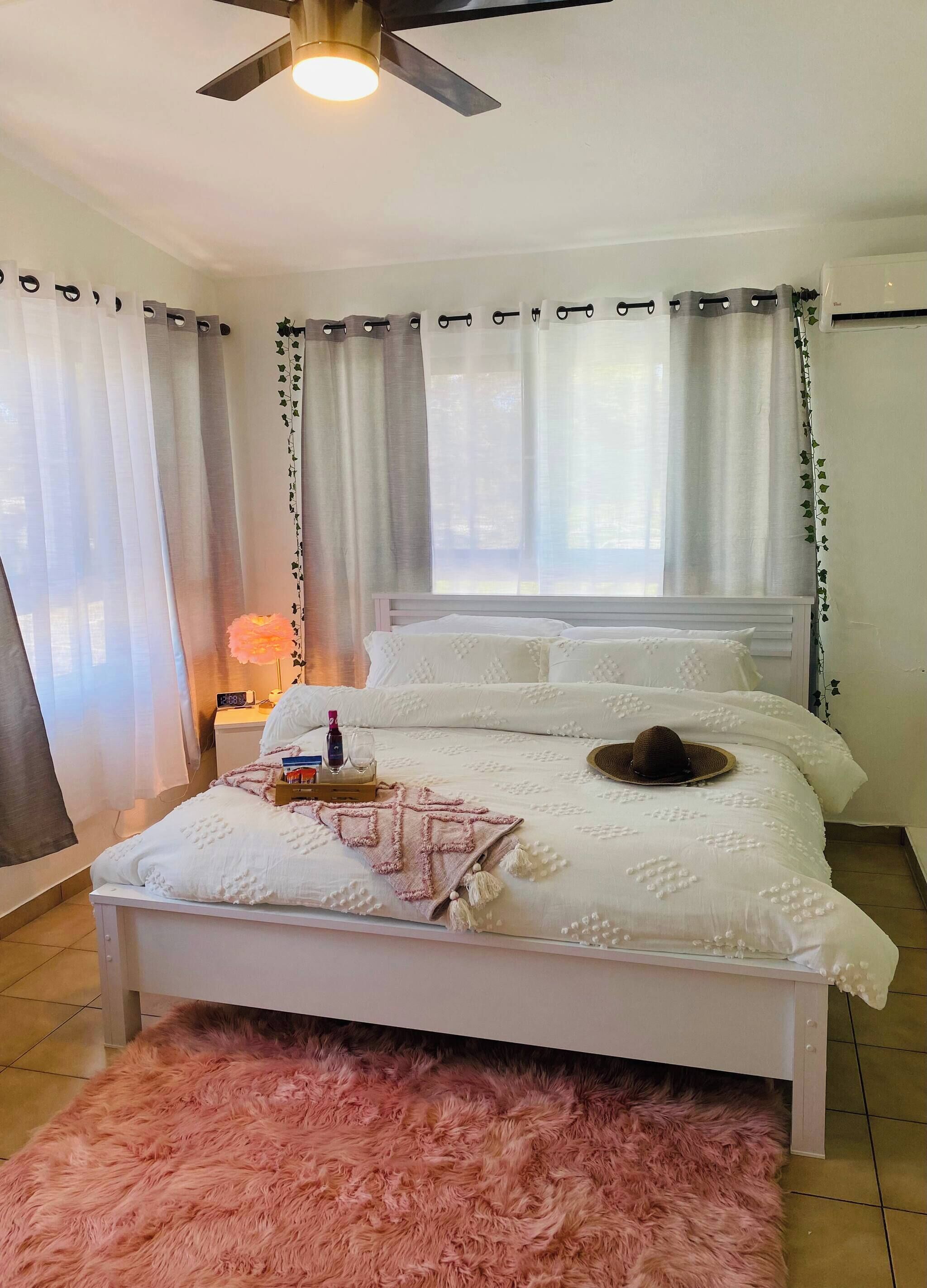 1 habitación, internet y ropa de cama 