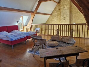 Property grounds - GRANVAL magnificent large gîte with swimming pool near SARLAT in DORDOGNE (Jayac)