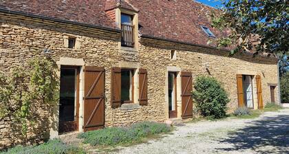 GRANVAL magnificent large gîte with swimming pool near SARLAT in DORDOGNE