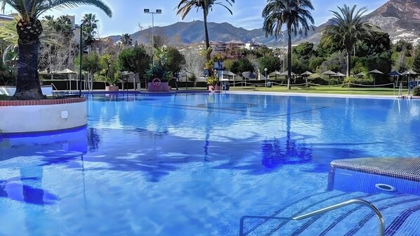 Pool - Apartment 'Santi' with Shared Pool, Wi-Fi and Air Conditioning (Benalmádena)
