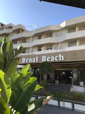 Exterior detail - Apartment 'Santi' with Shared Pool, Wi-Fi and Air Conditioning (Benalmádena)