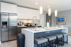 Room - Le Reve 4 Bedroom Vacation Home 4404 (Kissimmee)