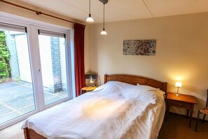 3 chambres, fer et planche à repasser, Wi-Fi gratuit