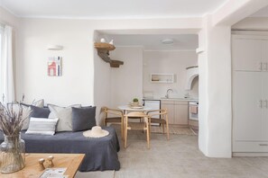 Interior - Azure 2, Morfes Luxury Apartments (Tinos)