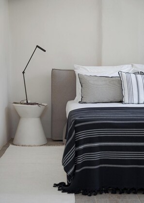 Iron/ironing board, travel crib, free WiFi, bed sheets - Azure 3, Morfes Luxury Apartments (Tinos)