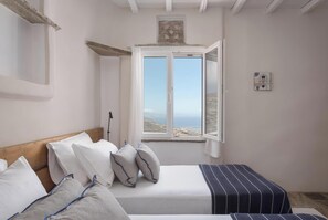 Iron/ironing board, travel crib, free WiFi, bed sheets - Blue 1, Morfes Luxury Apartments (Tinos)