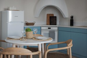 Dining - Blue 3, Morfes Luxury Apartments (Tinos)
