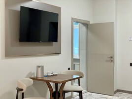 Habitación de lujo doble | Minibar, escritorio, espacio para trabajar con un portátil