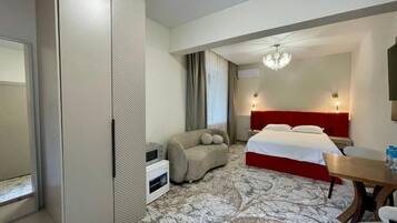 Blackout drapes, iron/ironing board, free WiFi