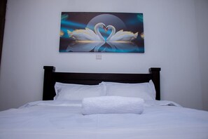 Family Bungalow, Garden View | Individually decorated, individually furnished, free WiFi, bed sheets - The Country Side Villa Nanyuki (Nanyuki)