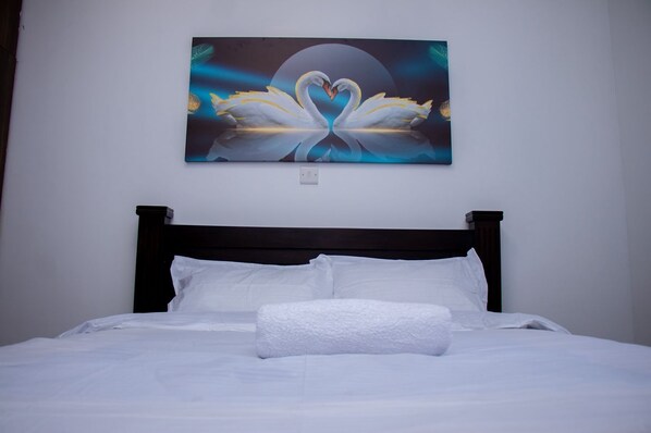 Family Bungalow, Garden View | Individually decorated, individually furnished, free WiFi, bed sheets