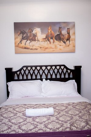 Family Bungalow, Garden View | Individually decorated, individually furnished, free WiFi, bed sheets