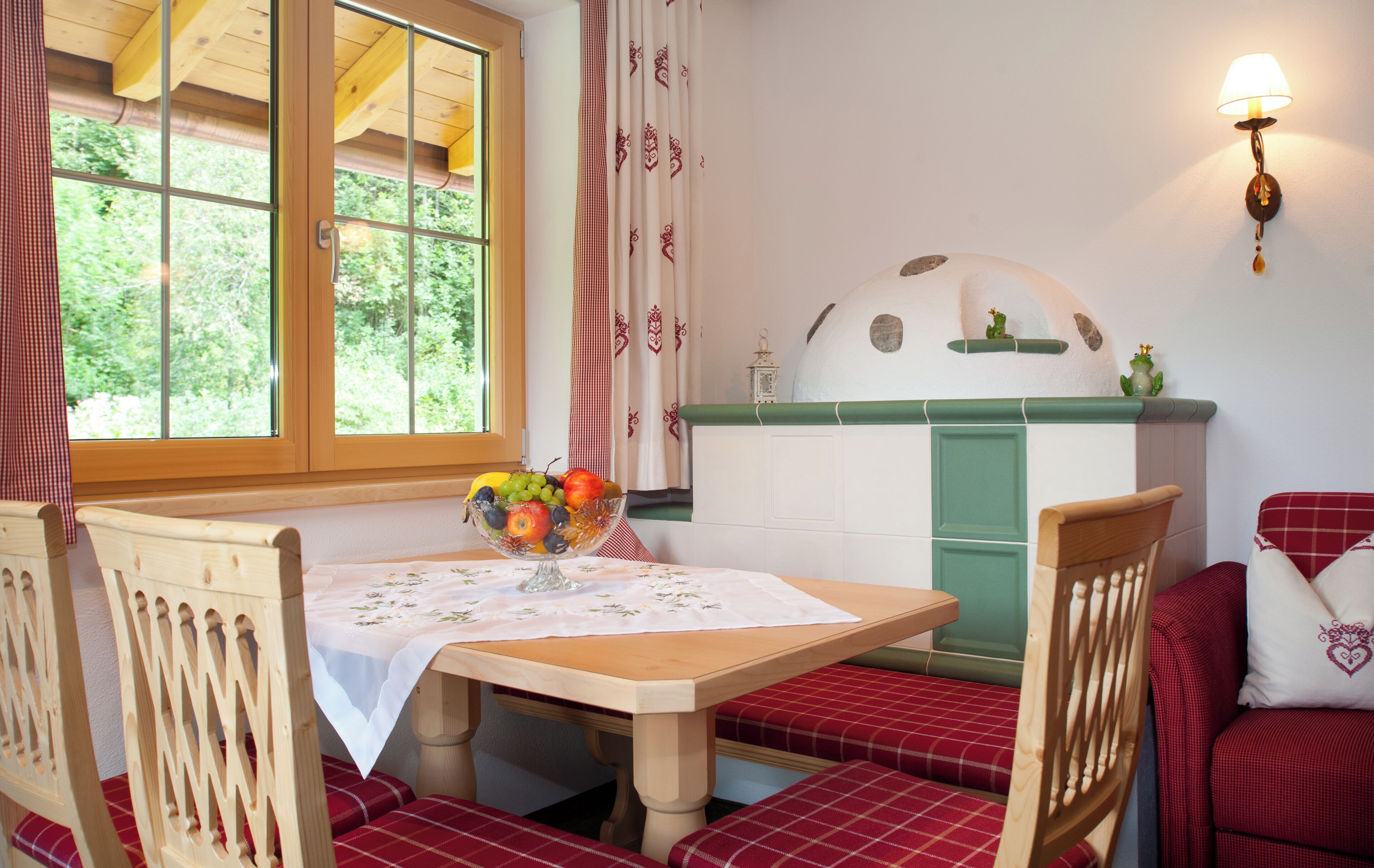 Deluxe appartement, uitzicht op bergen | Woonruimte