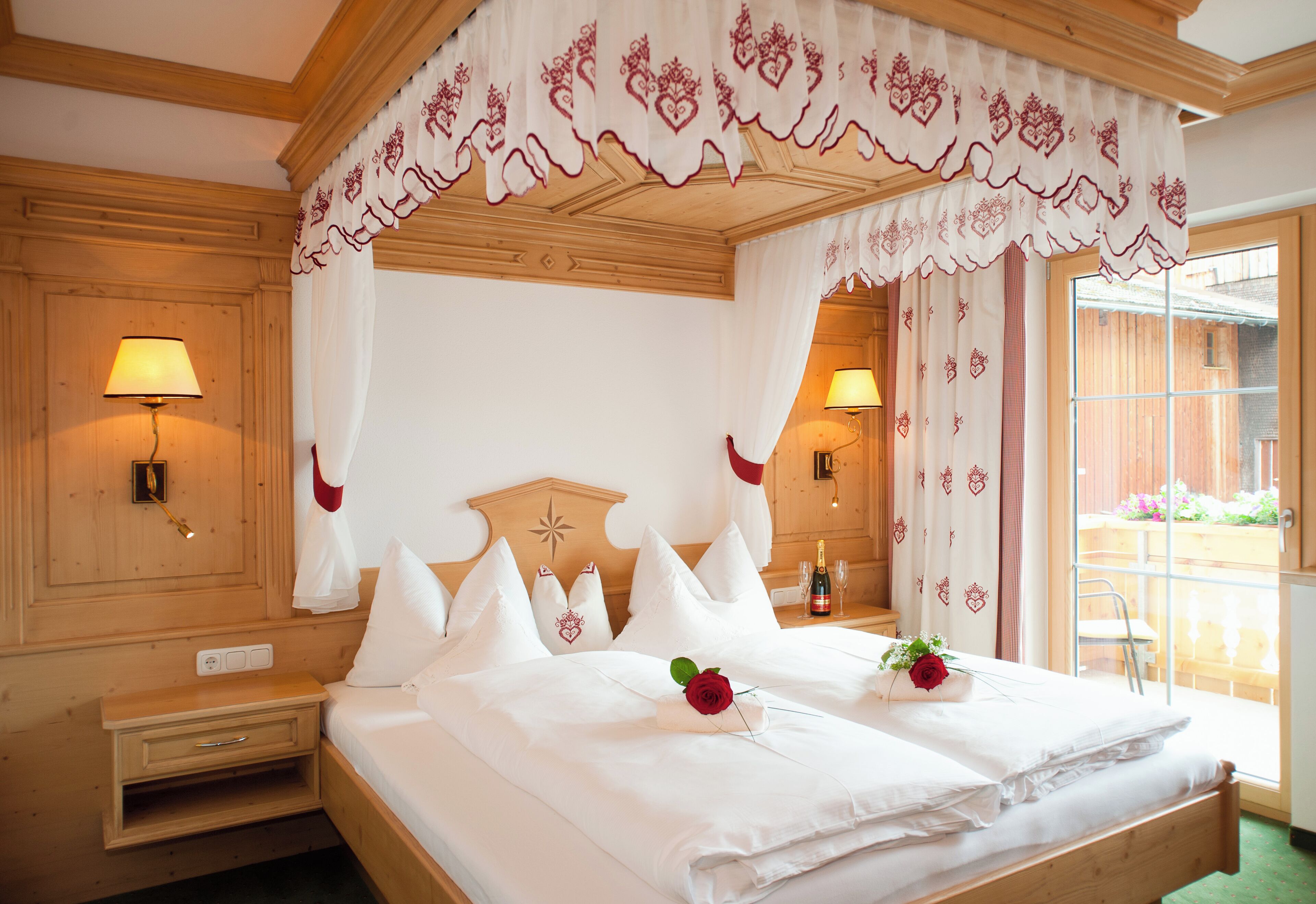 Appart'hôtel Deluxe, vue montagne | Coffres-forts dans les chambres, bureau, chambres insonorisées