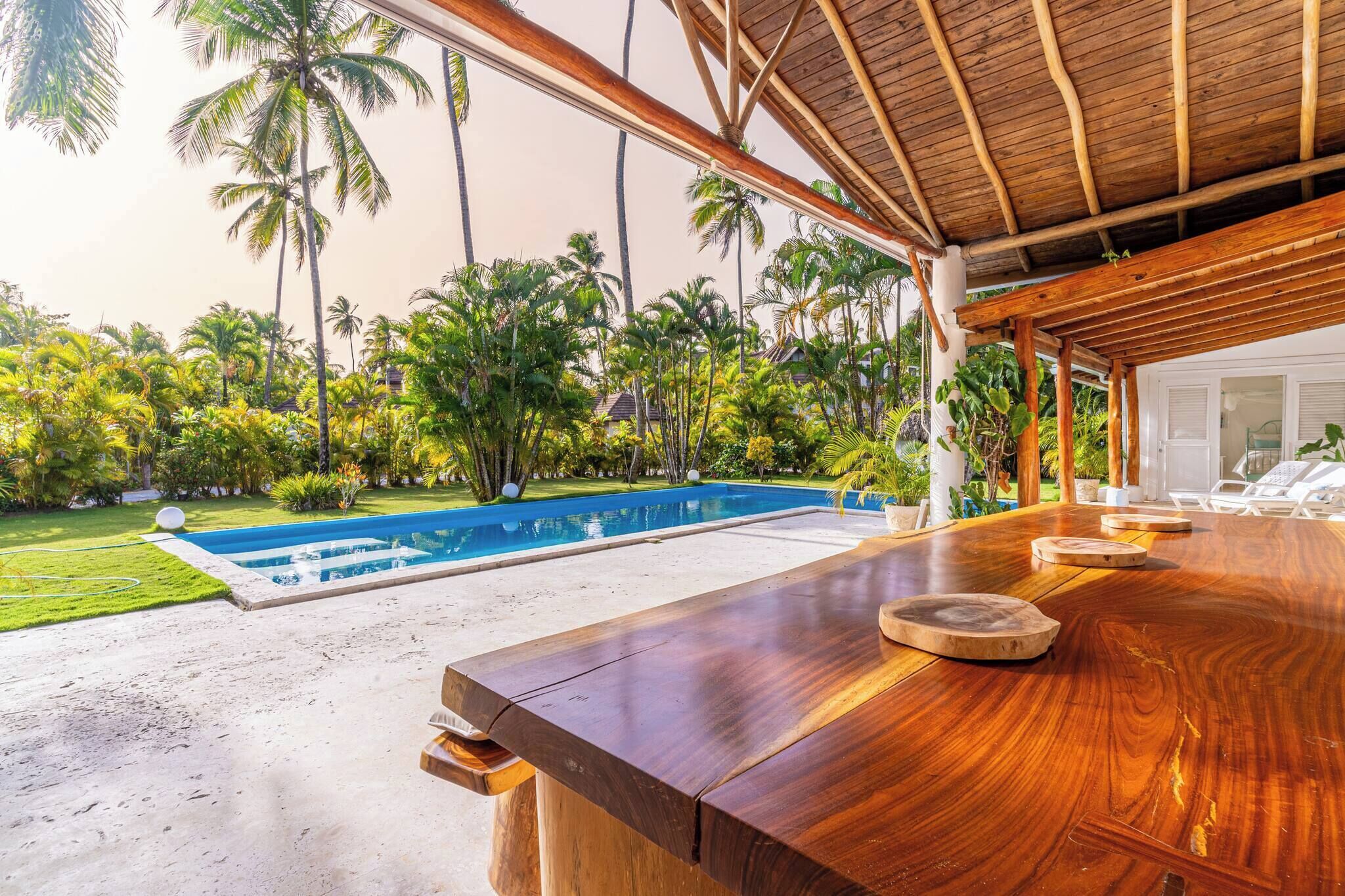 วิลล่า, 6 ห้องนอน, สูบบุหรี่ได้, สระว่ายน้ำส่วนตัว | สระว่ายน้ำ | สระว่ายน้ำกลางแจ้ง