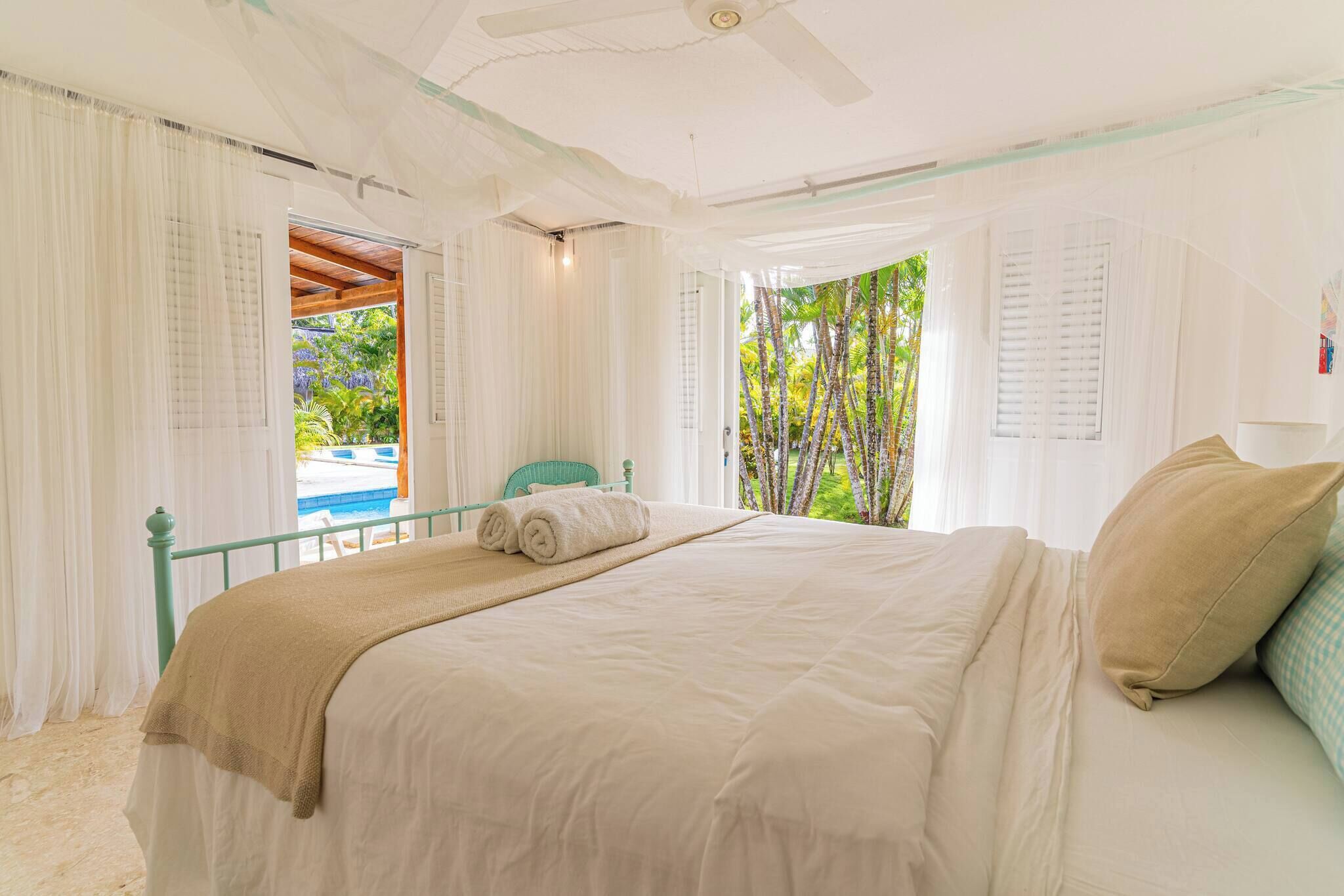 Vila, 6 quartos, para fumantes, piscina particular | 6 quartos