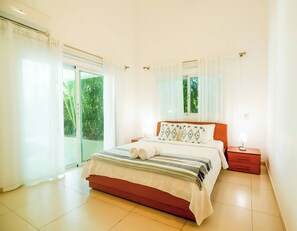 3 bedrooms - Luxury Villa in Beersheba, Beautiful Beach (Las Terrenas)