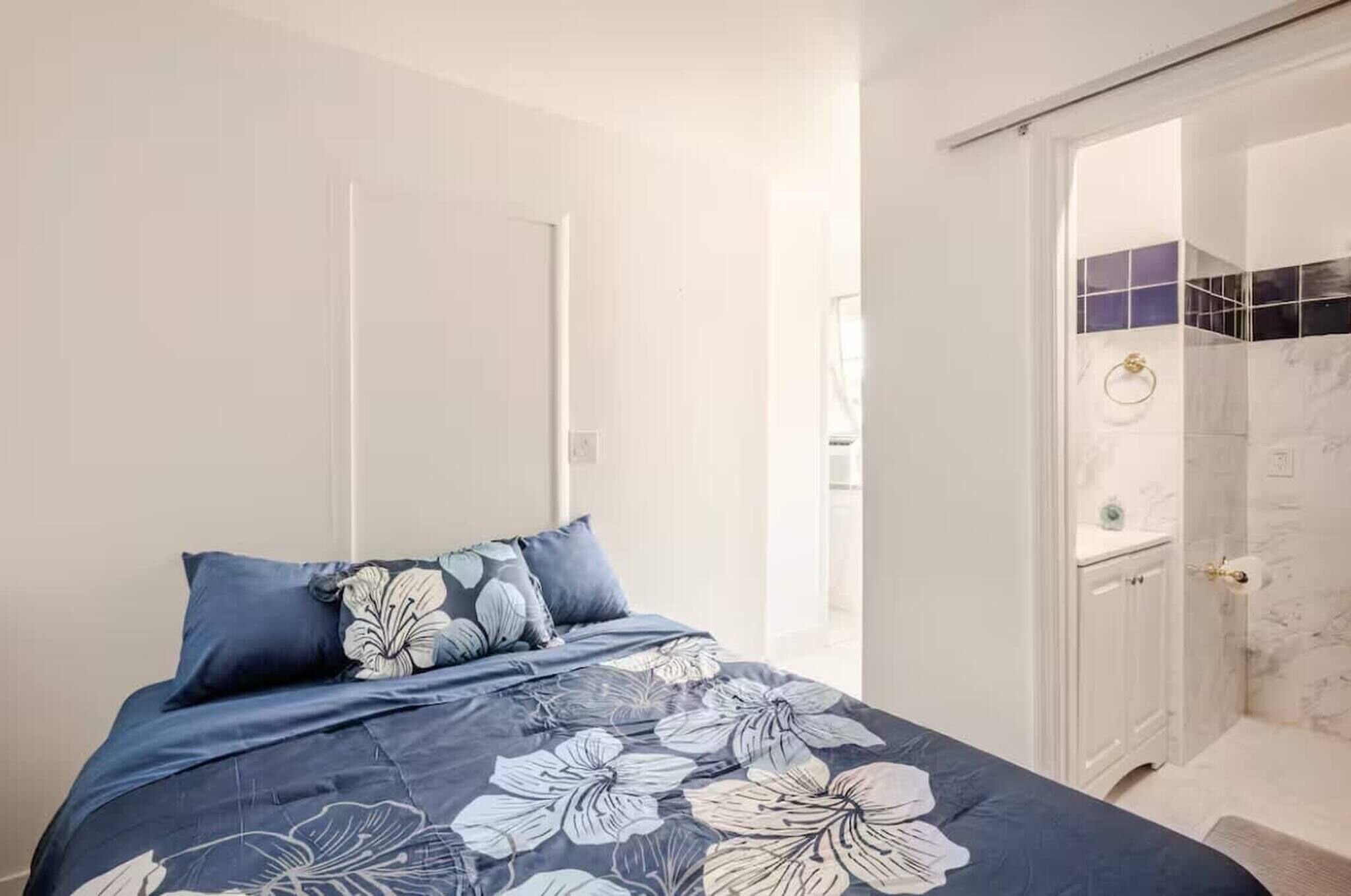 1 bedroom, internet, bed sheets