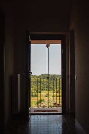 Interior - Holiday Home 'Casale San Giacomo Guest House' with Private Pool, Wi-Fi and Air Conditioning (Gavardo)