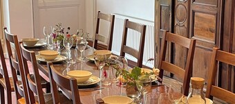 Family home with garden in a small town in the heart of the Champagne vineyards.