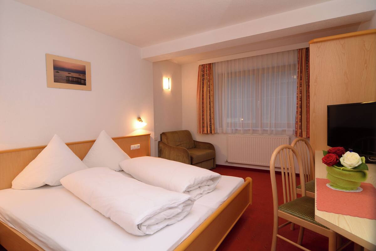 Double Room | Free WiFi