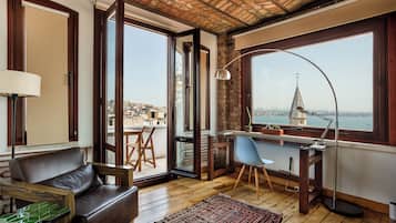 Signature Apartment, Balcony, Sea View | Balcony